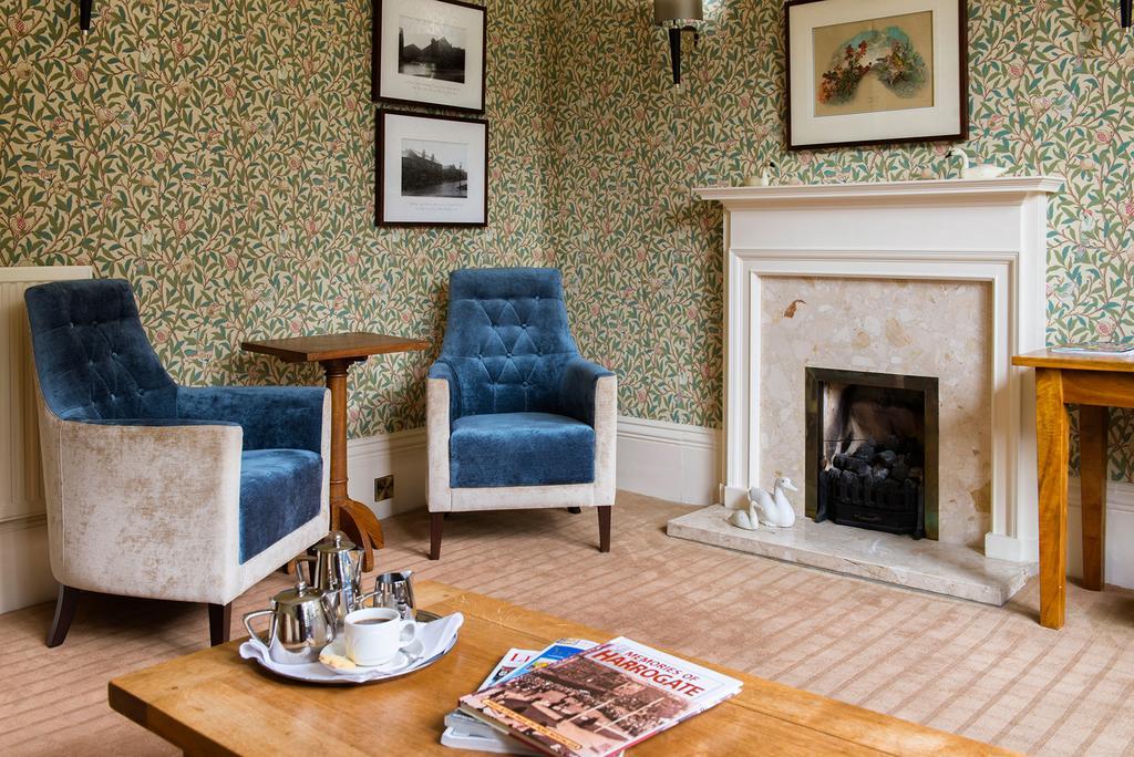 Ascot House Hotell Harrogate Exteriör bild